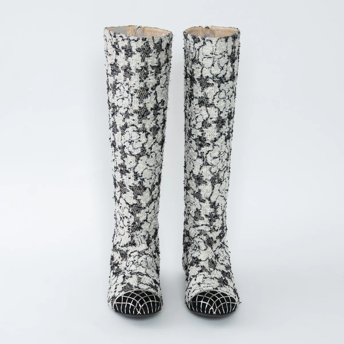 Luxfinds_20251111-537